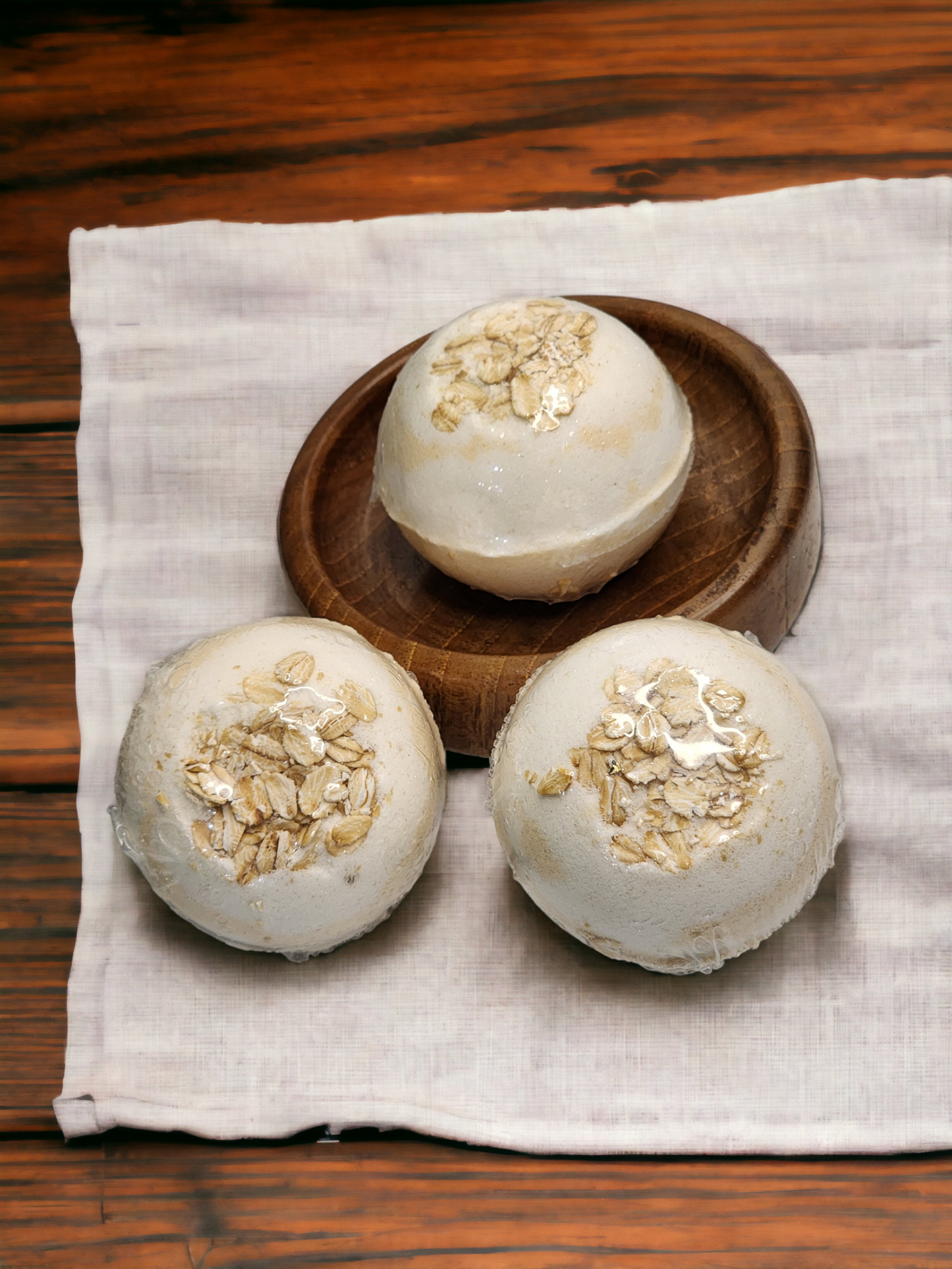 Oatmeal Milk & Honey Bath Bomb