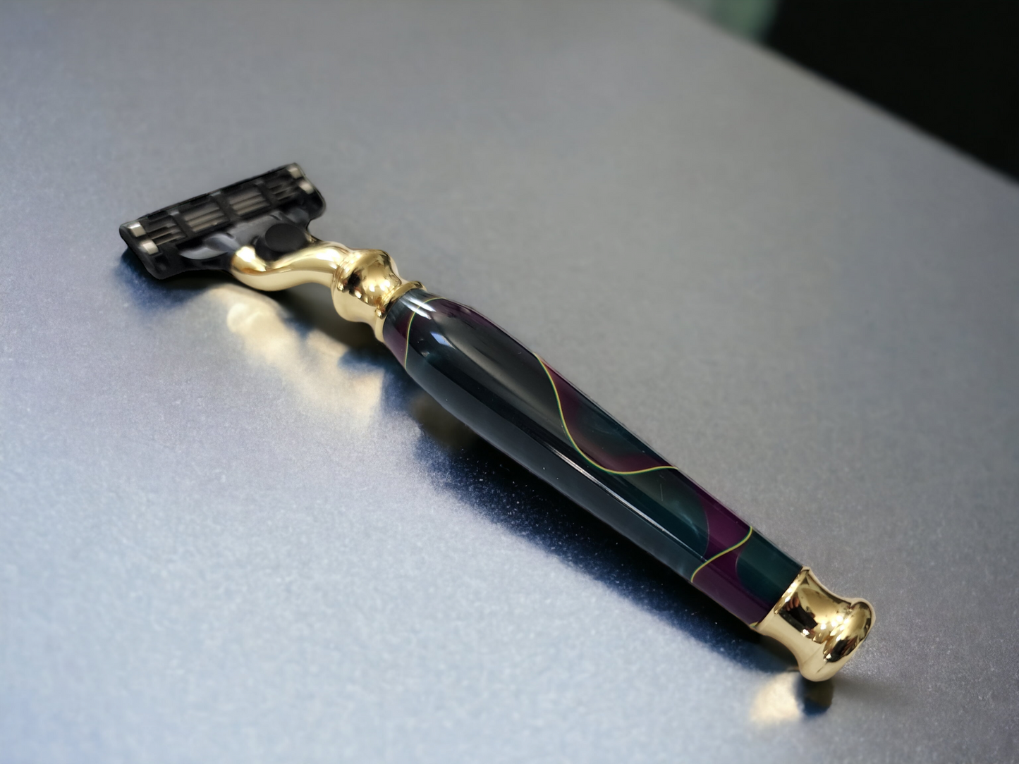 Mach3 Acrylic Handmade Razor