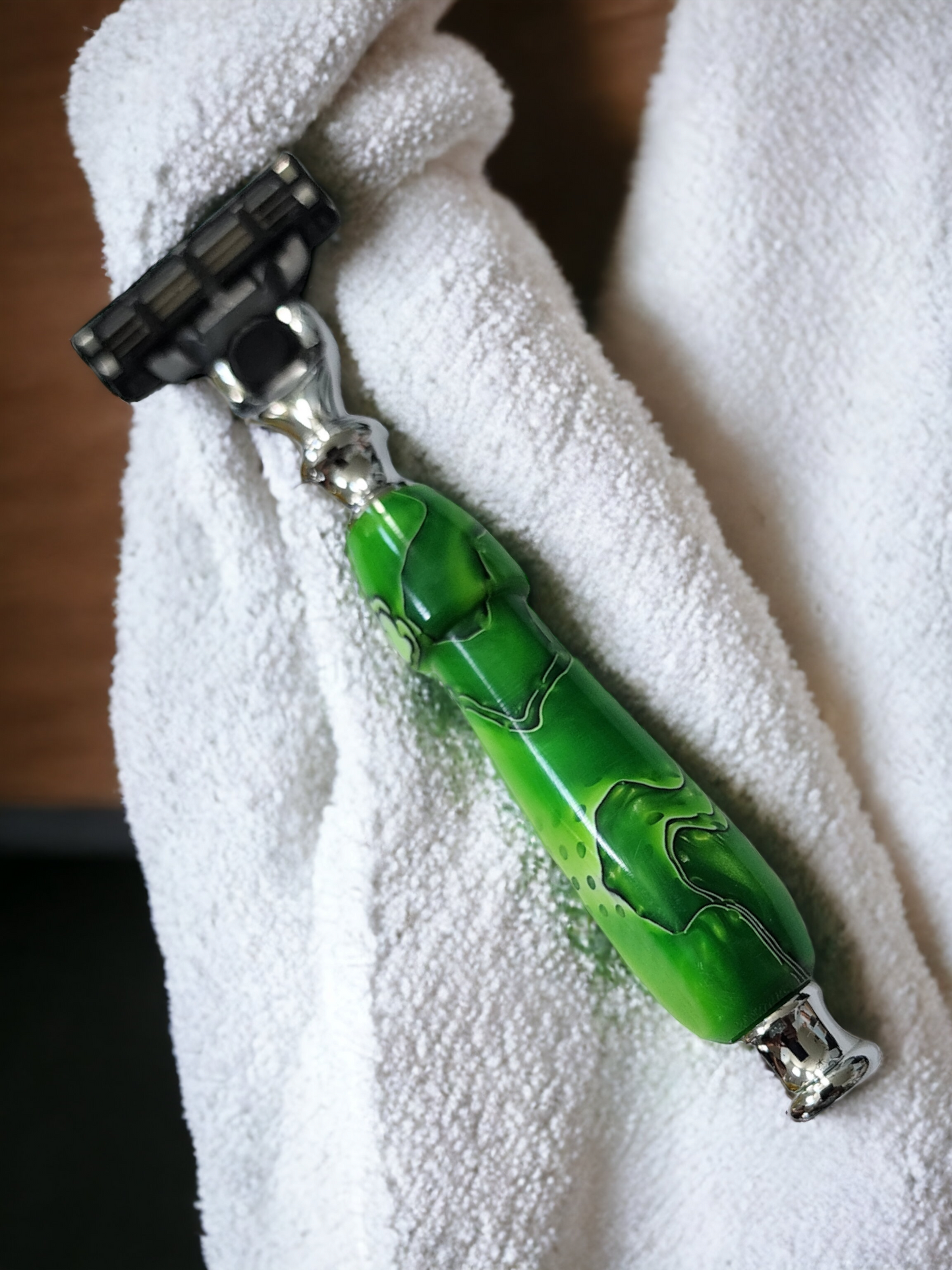 Mach3 Acrylic Handmade Razor